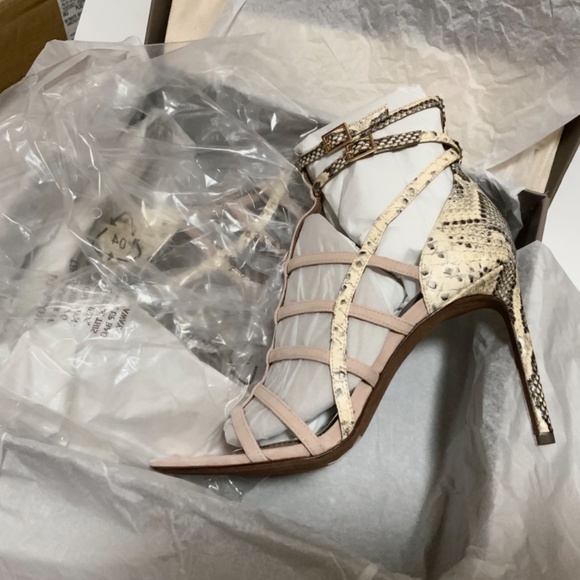 BCBGMAXAZRIA Ilsa Sandal Snake Natural Tea Rose Leather Stiletto Heel Pump 9.5 - Picture 6 of 7